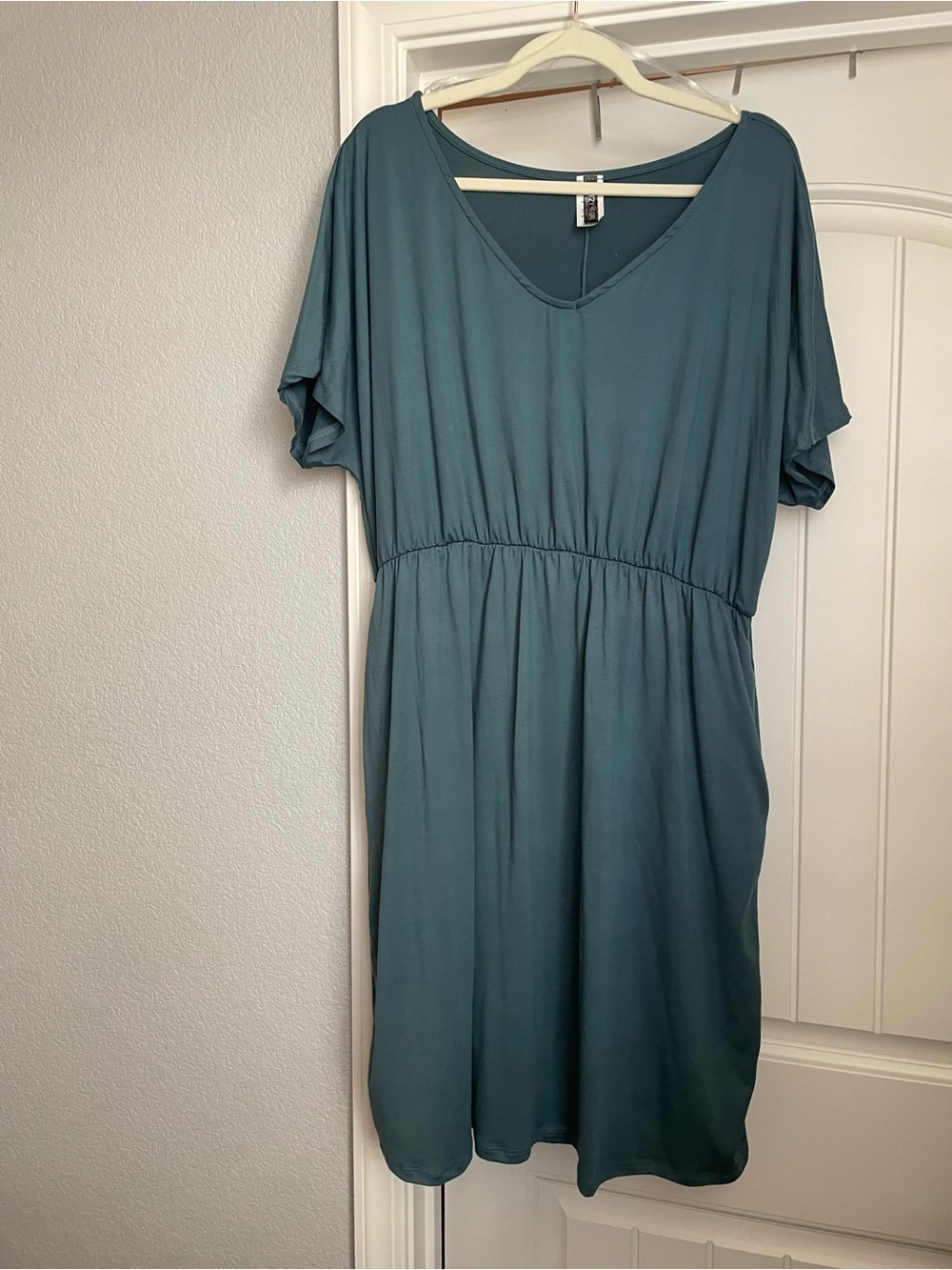 NWOT Glitzy Girlz Boutique Teal Midi Dress with V-Neck